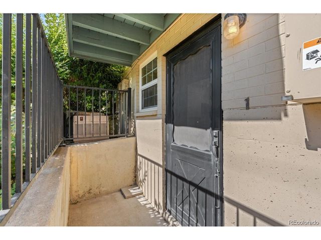 3490 S Akron St 1, Denver, CO 80231