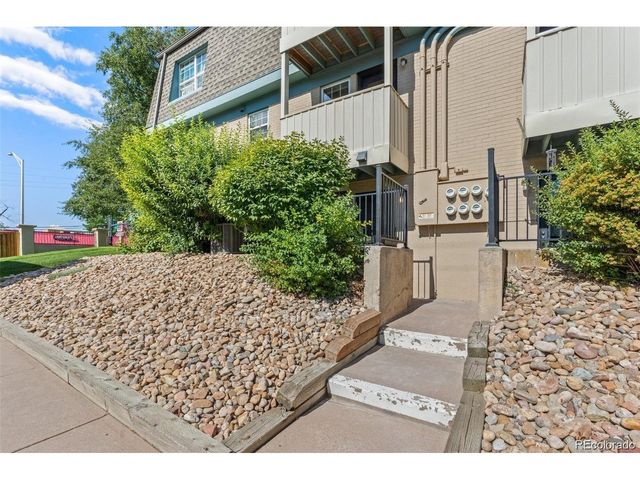 3490 S Akron St 1, Denver, CO 80231
