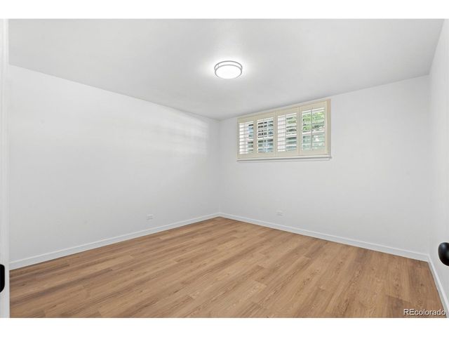 3490 S Akron St 1, Denver, CO 80231