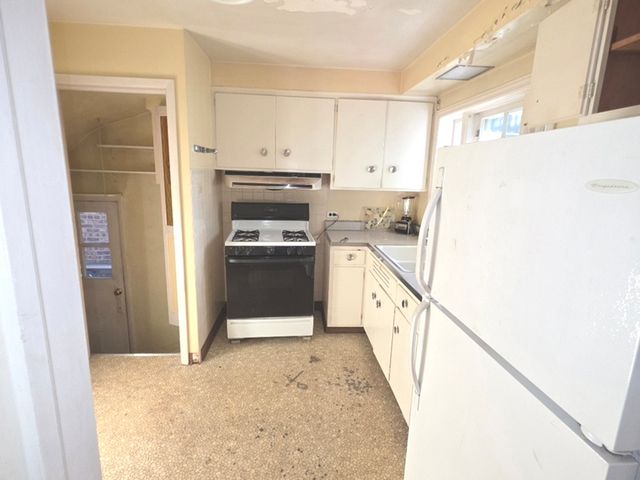 3504 Elmwood Avenue, Berwyn, IL 60402