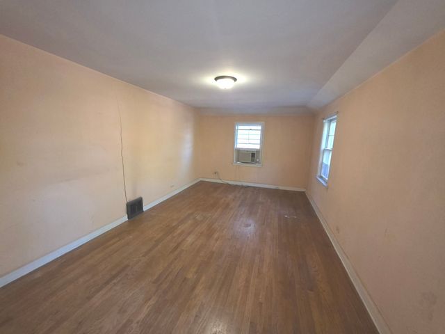 3504 Elmwood Avenue, Berwyn, IL 60402