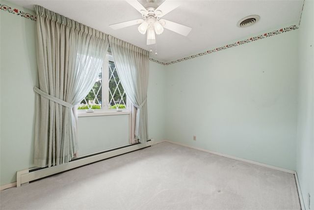 1837 Droz Ave, Economy, PA 15003