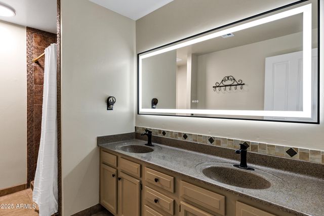 1291 S RED ROCK Court, Apache Junction, AZ 85119