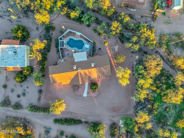 1291 S RED ROCK Court, Apache Junction, AZ 85119