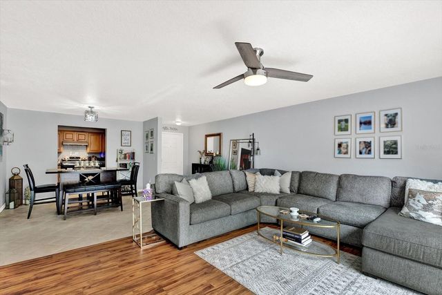6100 GULFPORT BOULEVARD S 111, Gulfport, FL 33707