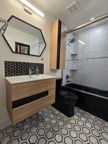 1913 Parkway Pl, Tyler, TX 75701