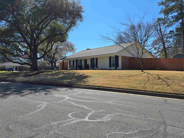 1913 Parkway Pl, Tyler, TX 75701