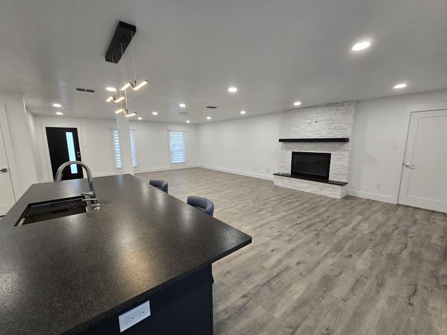 1913 Parkway Pl, Tyler, TX 75701