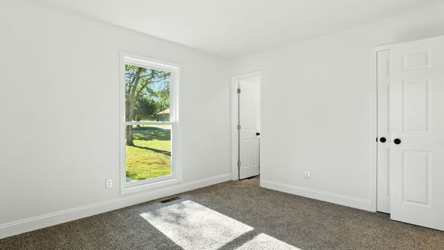 548 Hillside Ln, Gallatin, TN 37066
