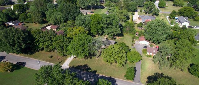 548 Hillside Ln, Gallatin, TN 37066