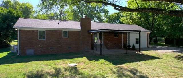 548 Hillside Ln, Gallatin, TN 37066