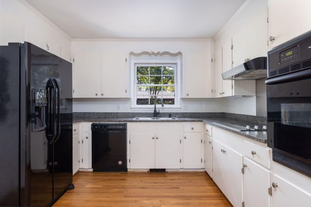 1317 Coleridge Street, Charleston, SC 29407