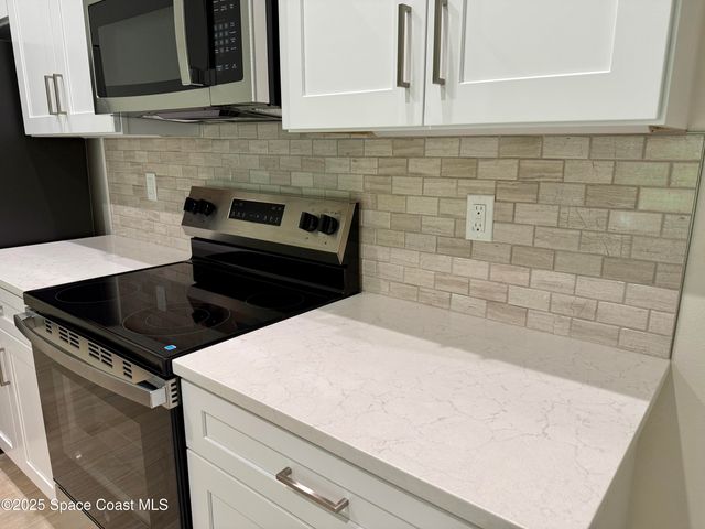 581 Toynbee Road SW, Palm Bay, FL 32908