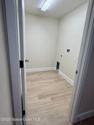 581 Toynbee Road SW, Palm Bay, FL 32908