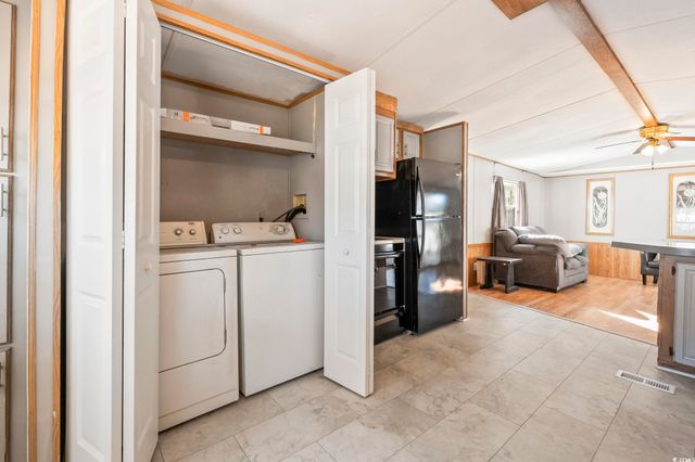 25 Crooked Island Circle, Murrells Inlet, SC 29576