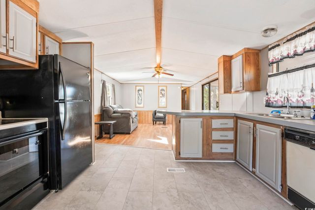 25 Crooked Island Circle, Murrells Inlet, SC 29576