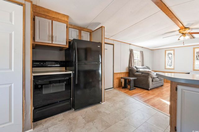 25 Crooked Island Circle, Murrells Inlet, SC 29576