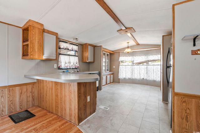 25 Crooked Island Circle, Murrells Inlet, SC 29576