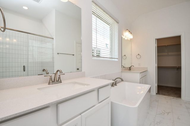 7711 Pale Petunia Trail, Katy, TX 77493