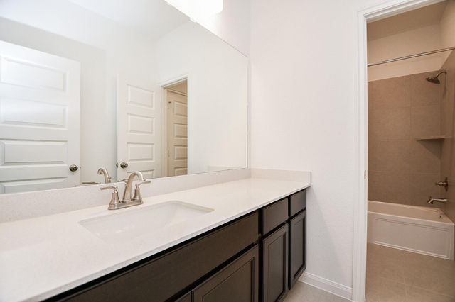 7711 Pale Petunia Trail, Katy, TX 77493