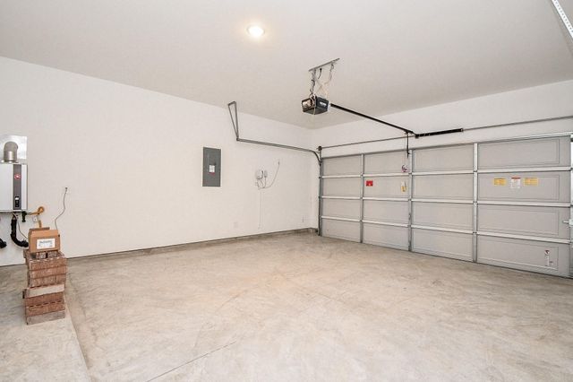 7711 Pale Petunia Trail, Katy, TX 77493