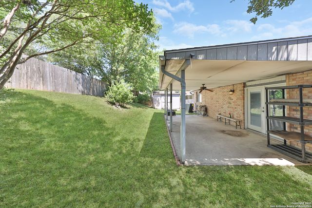 807 S Ellison Dr, San Antonio, TX 78245