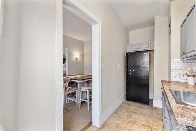 824 Bronx River Road 3A, Bronxville, NY 10708