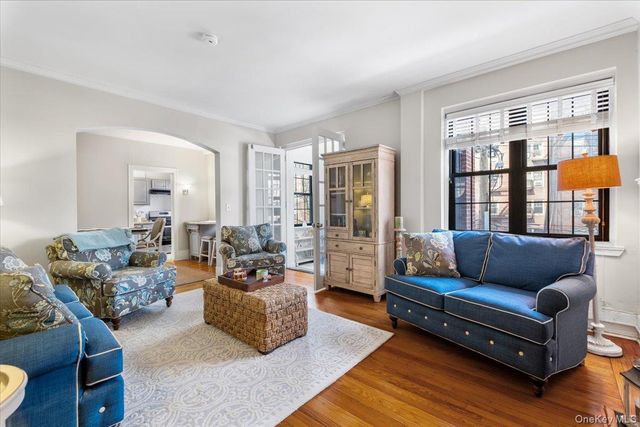 824 Bronx River Road 3A, Bronxville, NY 10708