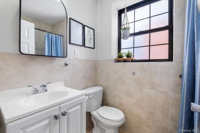 824 Bronx River Road 3A, Bronxville, NY 10708