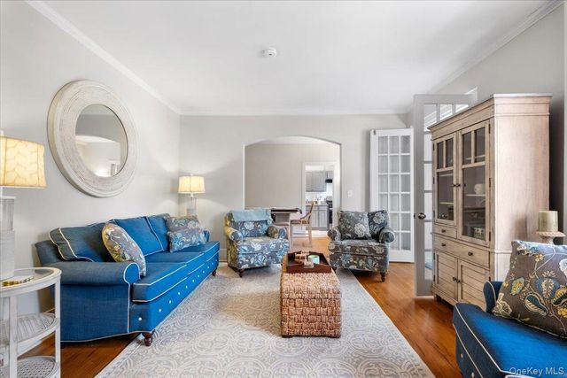 824 Bronx River Road 3A, Bronxville, NY 10708