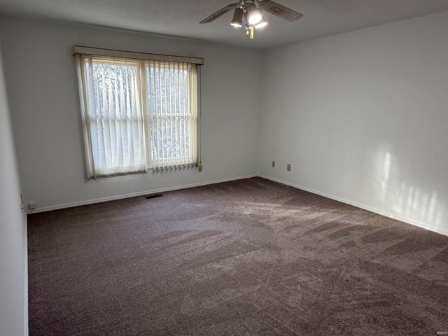 3910 S Laurel Court, Bloomington, IN 47401