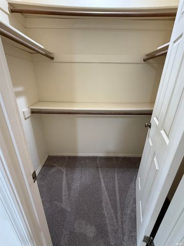 3910 S Laurel Court, Bloomington, IN 47401