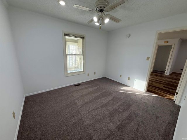 3910 S Laurel Court, Bloomington, IN 47401