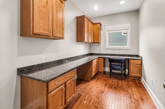 2411 Nottingham Drive, Valparaiso, IN 46383