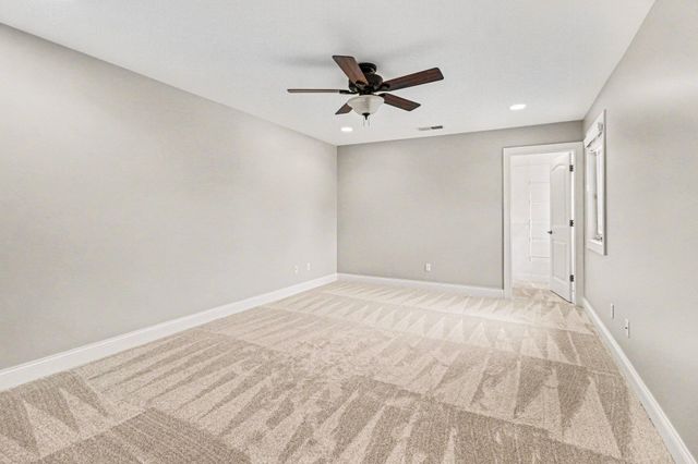 2411 Nottingham Drive, Valparaiso, IN 46383