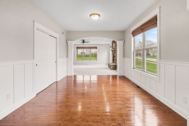 2411 Nottingham Drive, Valparaiso, IN 46383