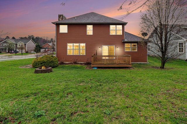 2411 Nottingham Drive, Valparaiso, IN 46383