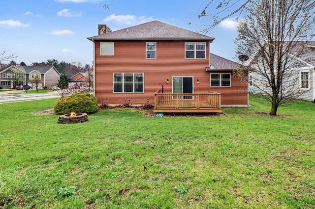 2411 Nottingham Drive, Valparaiso, IN 46383