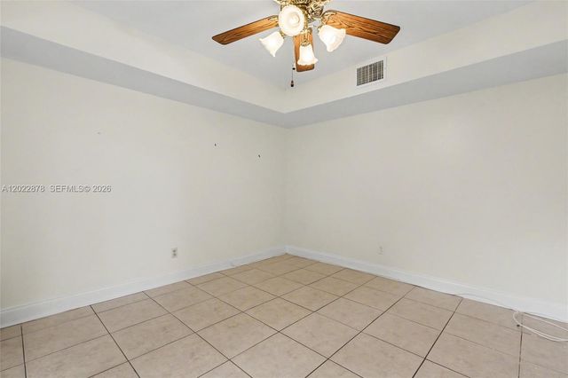 1530 W Harmony Lake Cir, Davie, FL 33324