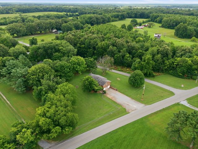 5606 Hopewell Rd, Springfield, TN 37172