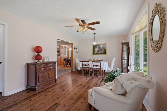 5606 Hopewell Rd, Springfield, TN 37172