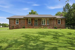 5606 Hopewell Rd, Springfield, TN 37172