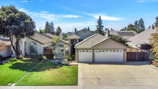 521 Pecan Dr, Ripon, CA 95366