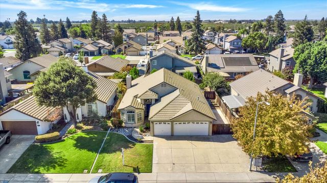 521 Pecan Dr, Ripon, CA 95366