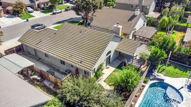 521 Pecan Dr, Ripon, CA 95366