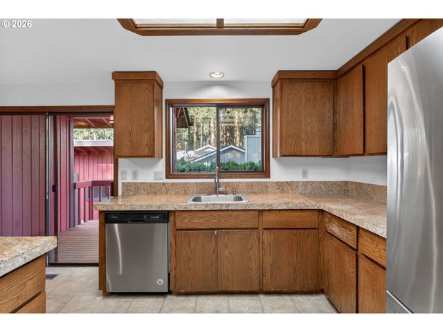 5205 Sw 153RD Ave, Beaverton, OR 97007