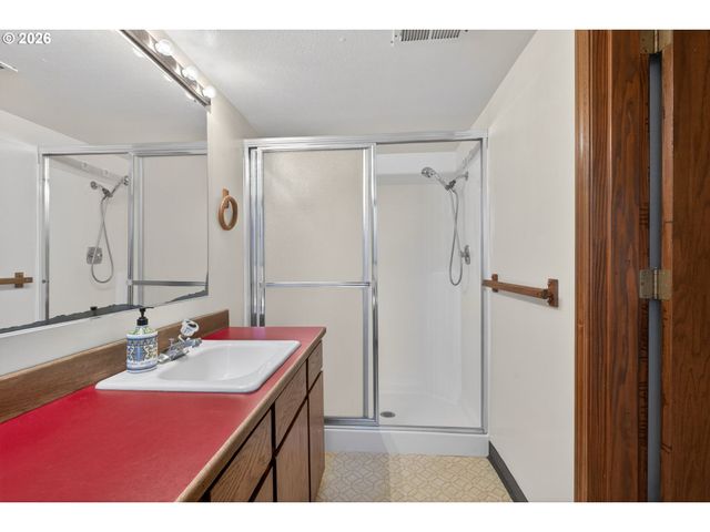 5205 Sw 153RD Ave, Beaverton, OR 97007