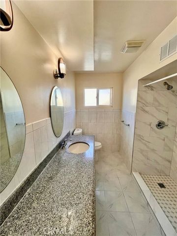 12008 Ratner, North Hollywood (los Angeles), CA 91605