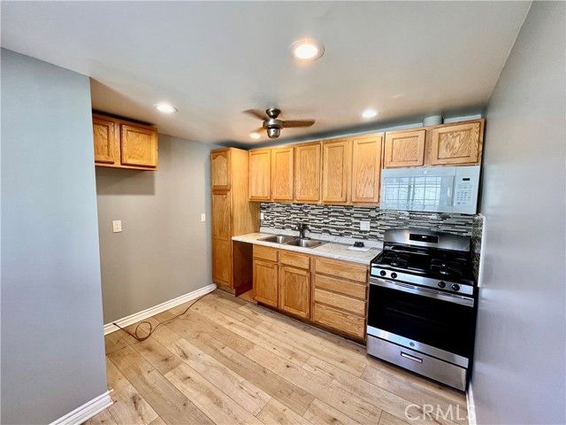 12008 Ratner, North Hollywood (los Angeles), CA 91605