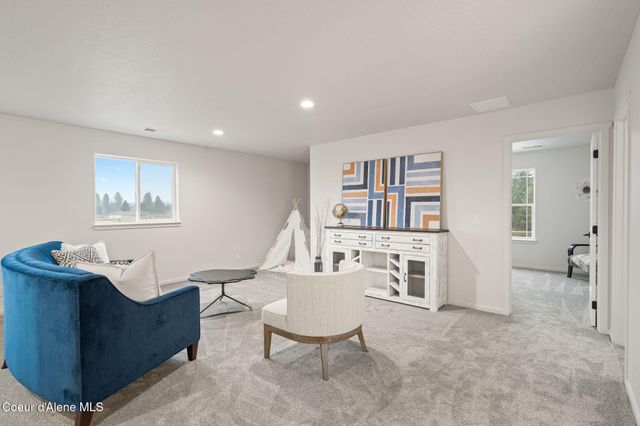 6015 W DAYTON AVE, Rathdrum, ID 83858